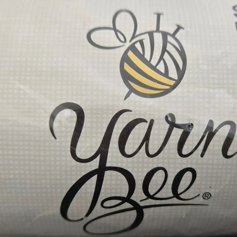 🎄🎄🎄 Yarn Bee True Colors Red Yarn 6 NEW SKEINS